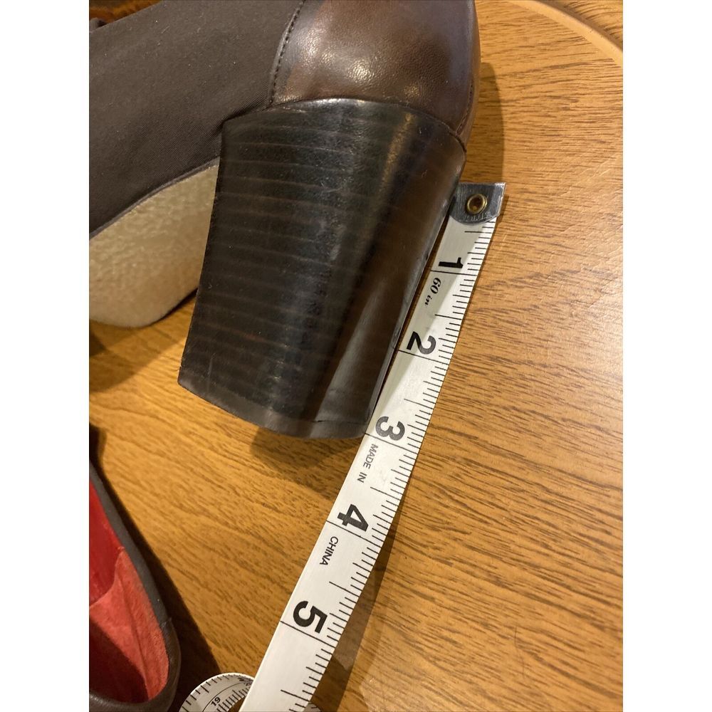 Donald J. Pliner Brown Leather & Spandex, Square‎ Heel Shoes, Size 7N - Picture 12 of 12